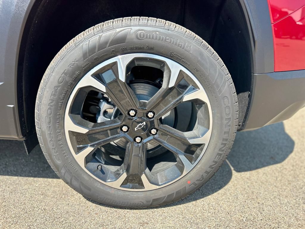 2027 Chevrolet Equinox LT - Photo 32