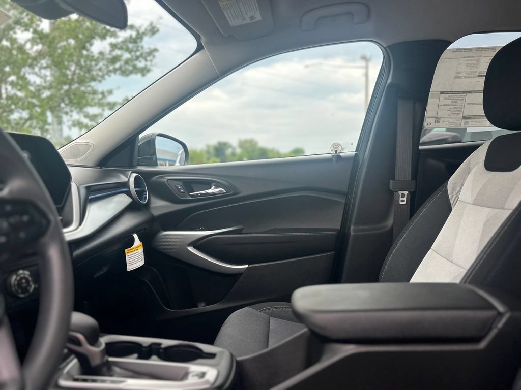 2026 Chevrolet Trax LS - Photo 13