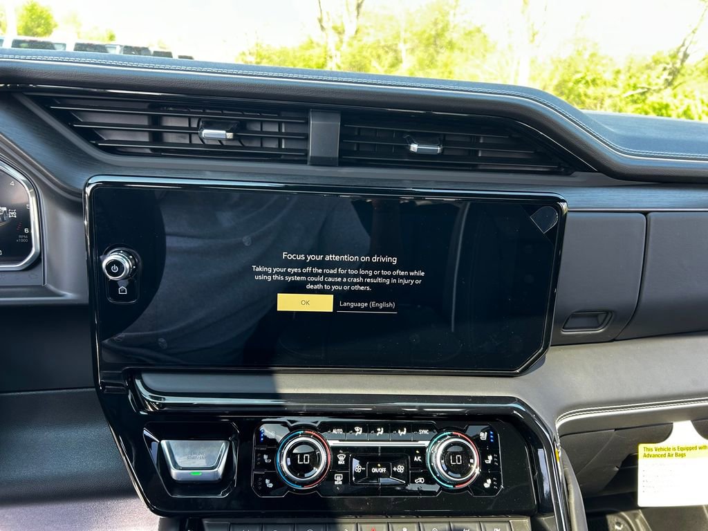 2026 GMC Sierra 1500 AT4X - Photo 9