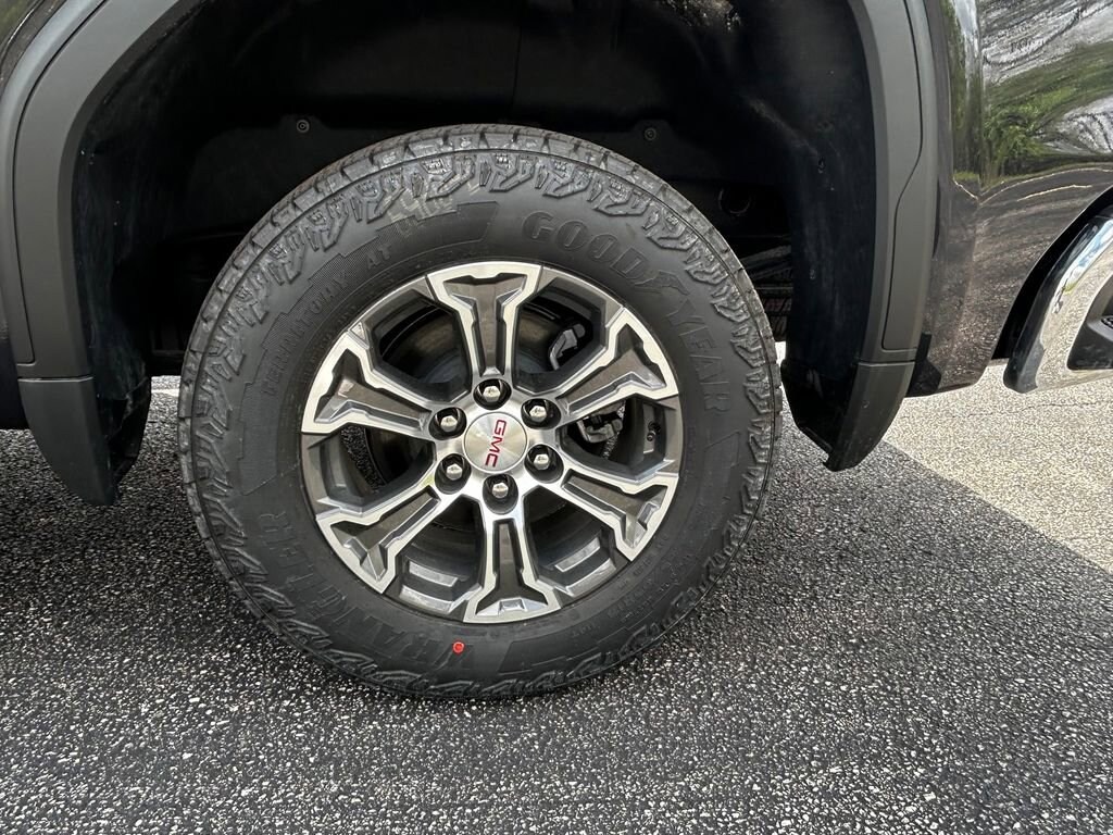 2026 GMC Sierra 1500 SLE - Photo 26