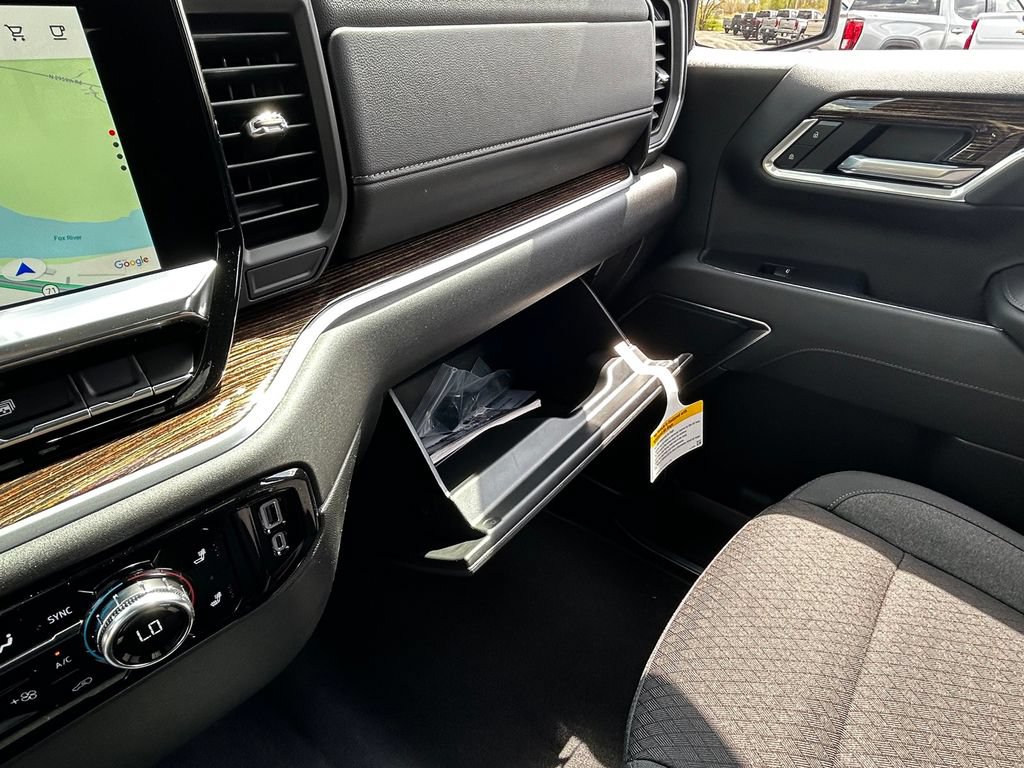 2026 GMC Sierra 1500 SLE - Photo 14