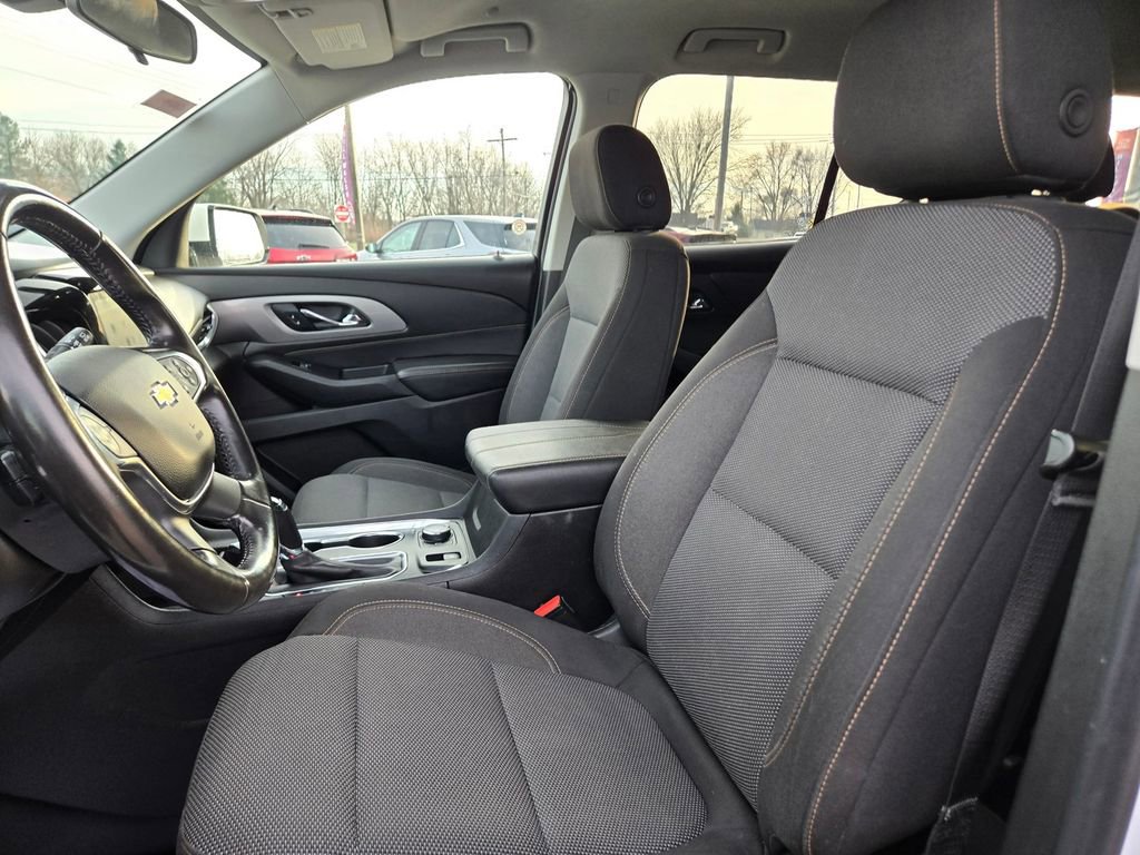 2019 Chevrolet Traverse 1LT - Photo 27