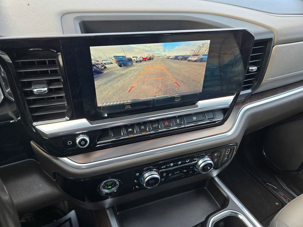 2023 GMC Sierra 1500 SLT - Photo 9