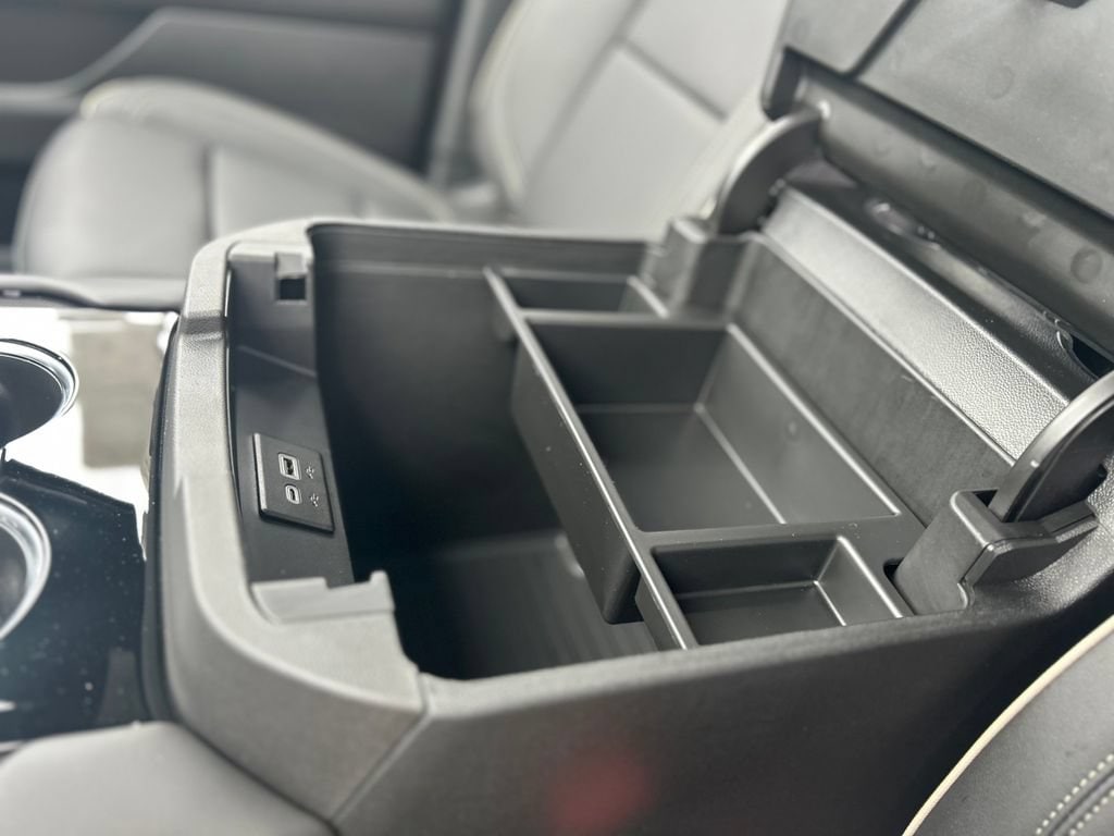 2026 GMC Yukon XL Elevation - Photo 18