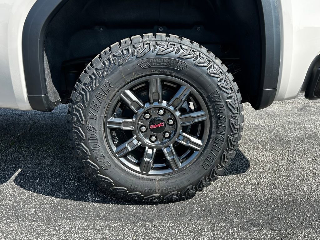 2026 GMC Sierra 1500 AT4X - Photo 39