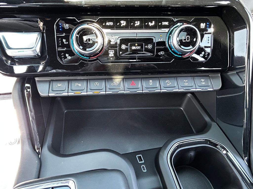 2026 GMC Sierra 1500 AT4X - Photo 13