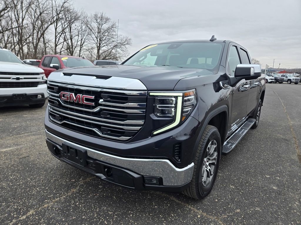 Used 2022 GMC Sierra 1500 SLT Truck