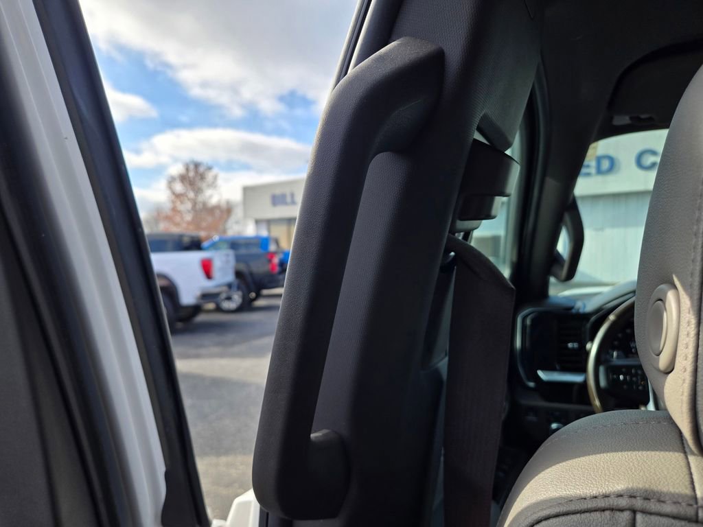 2023 GMC Sierra 1500 SLT - Photo 31