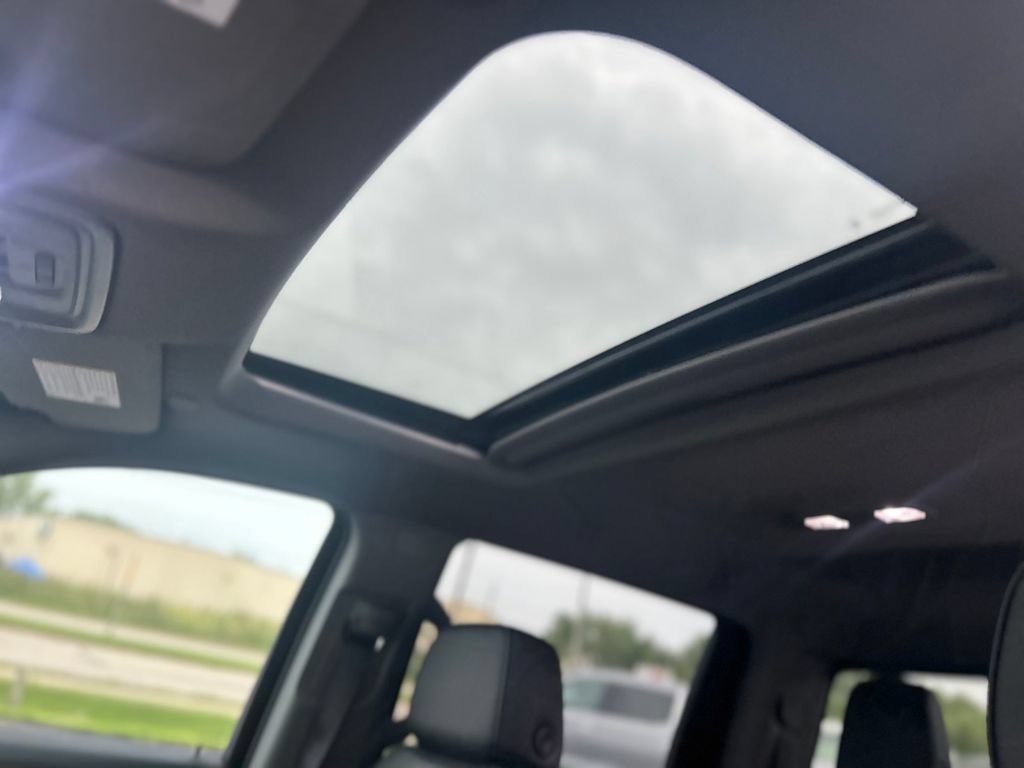 2026 GMC Sierra 1500 Denali - Photo 9