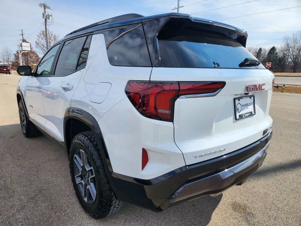 2026 GMC Terrain AT4 - Photo 5