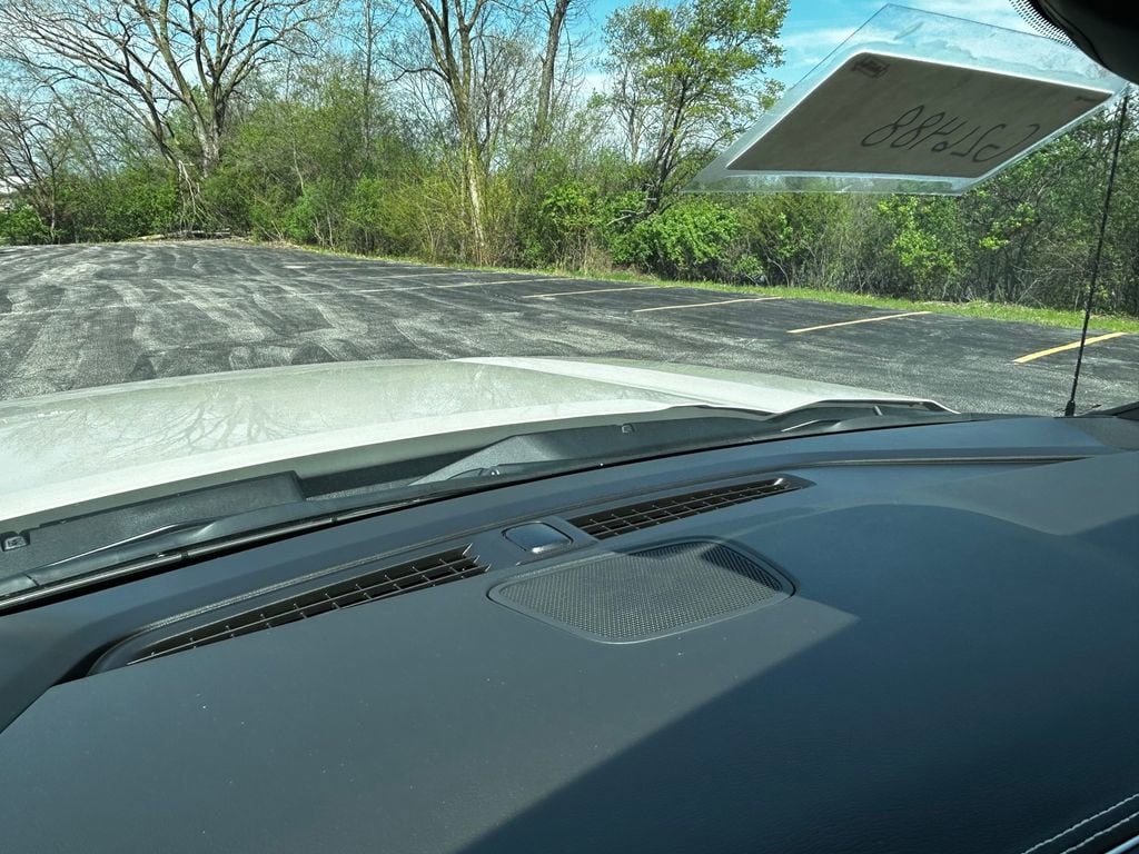2026 GMC Sierra 1500 AT4X - Photo 7