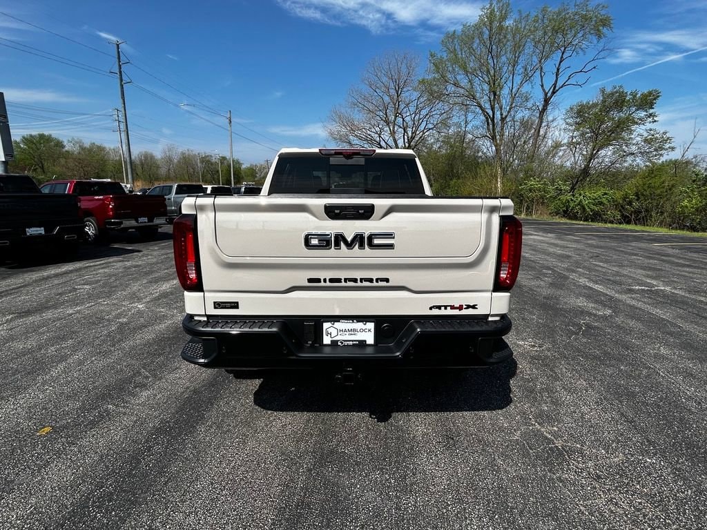 2026 GMC Sierra 1500 AT4X - Photo 5
