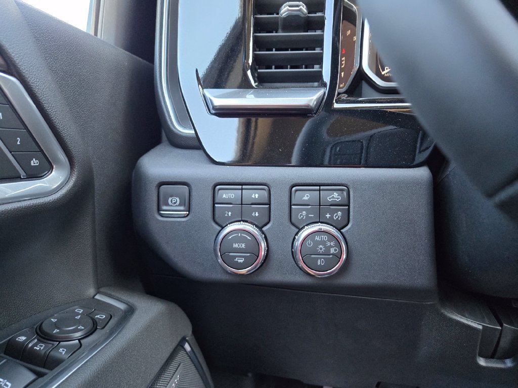 2026 GMC Sierra 2500HD SLT - Photo 12