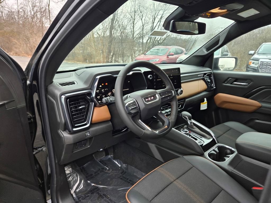 New 2025 GMC Canyon AT4 Truck