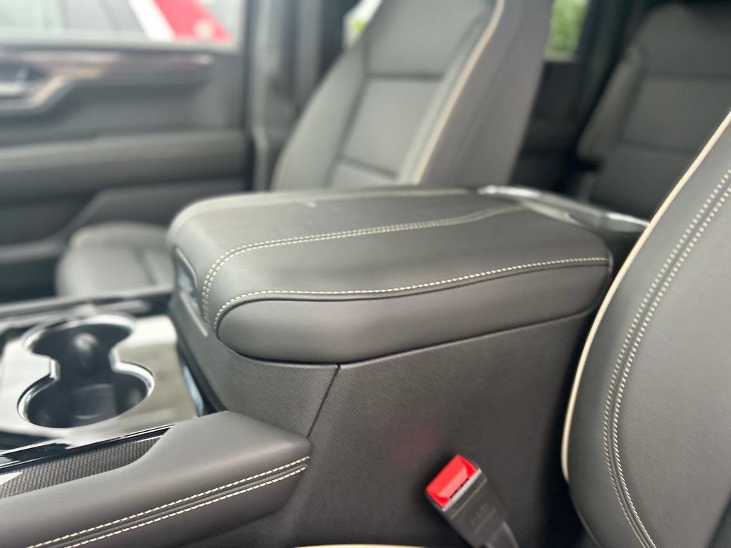 2026 GMC Yukon XL Elevation - Photo 8
