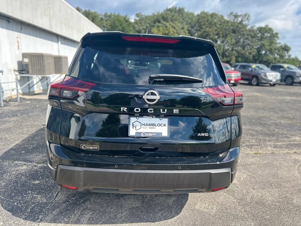 Used 2025 Nissan Rogue S