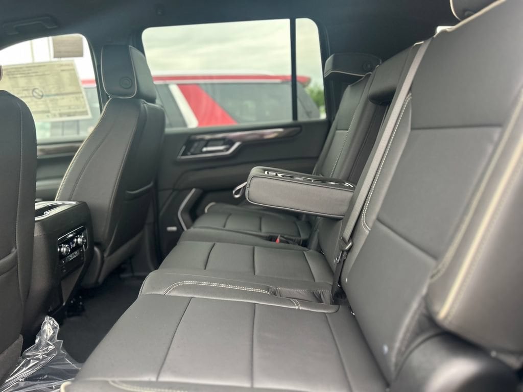 2026 GMC Yukon XL Elevation - Photo 33