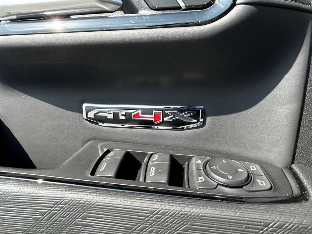 2026 GMC Sierra 1500 AT4X - Photo 21
