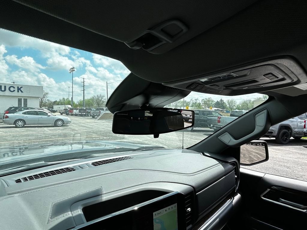 2026 GMC Sierra 1500 SLE - Photo 15
