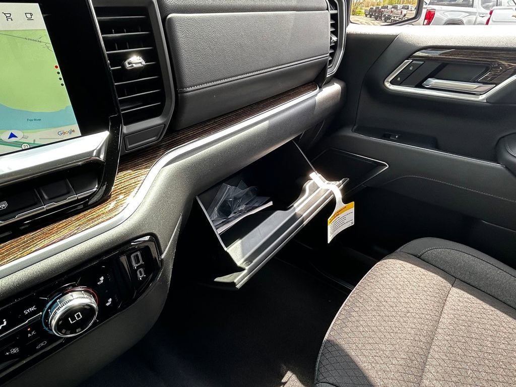 2026 GMC Sierra 1500 SLE - Photo 14