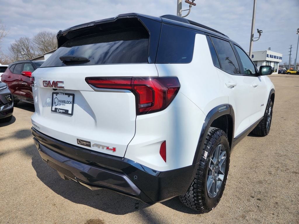2026 GMC Terrain AT4 - Photo 4