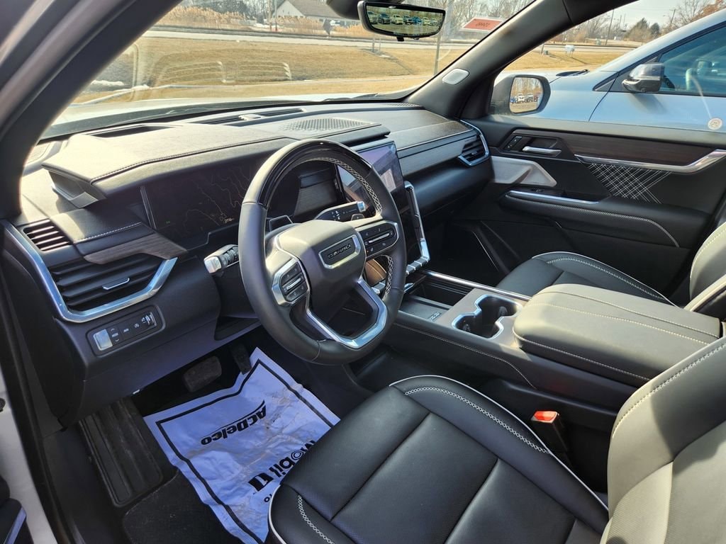 Used 2024 GMC Acadia Denali SUV