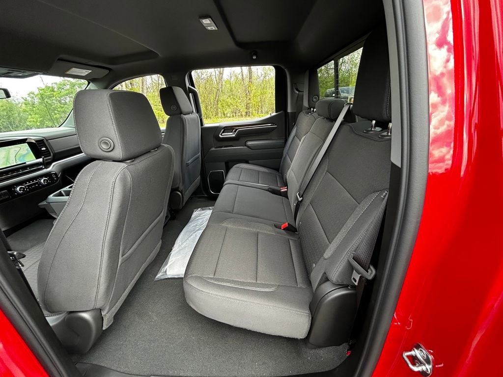 2026 GMC Sierra 1500 SLE - Photo 25