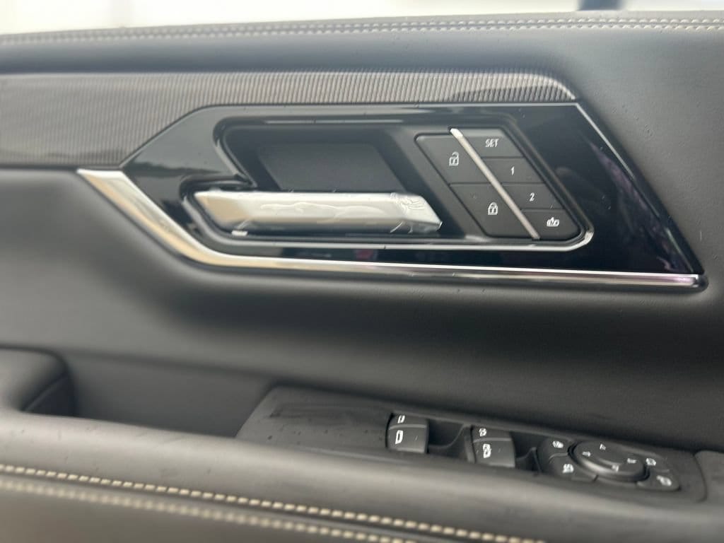 2026 GMC Yukon XL Elevation - Photo 30