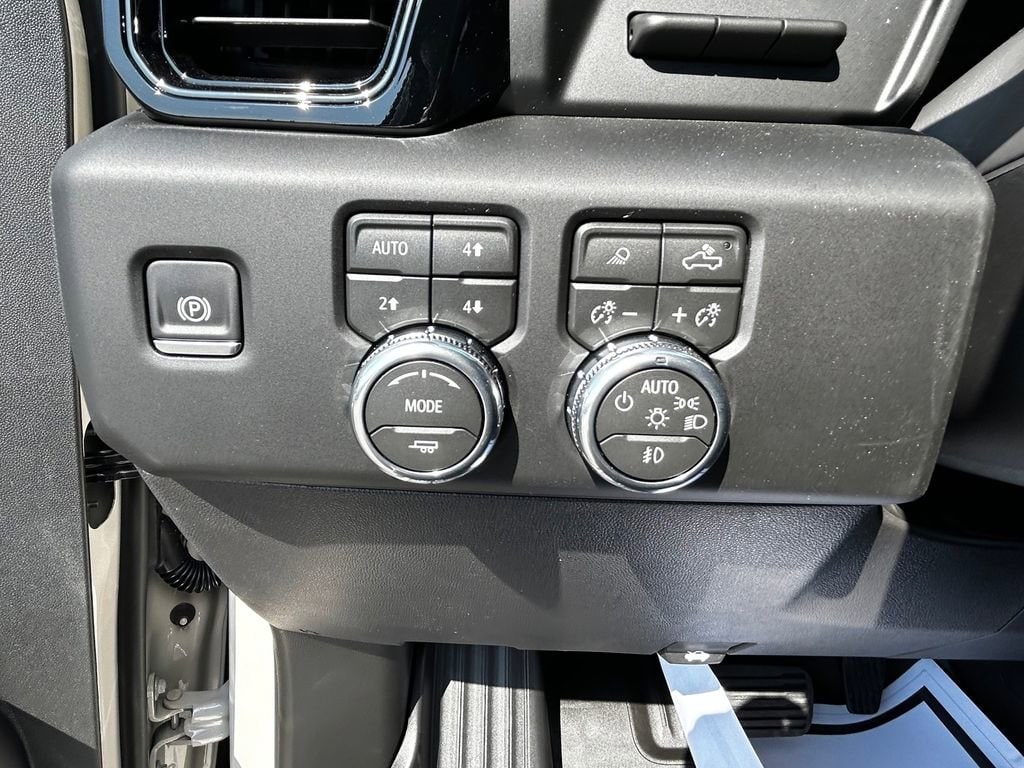 2026 GMC Sierra 1500 AT4X - Photo 20