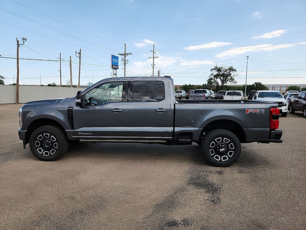 New 2025 Ford F-250 Truck Crew Cab