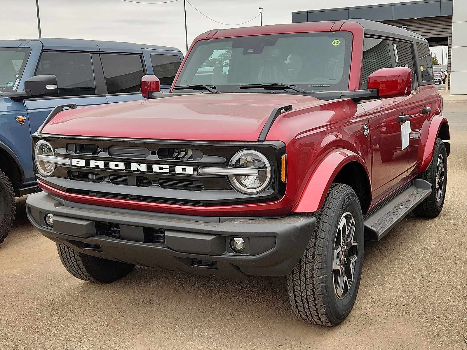 2026 Ford Bronco Outer Banks 4x4's photo