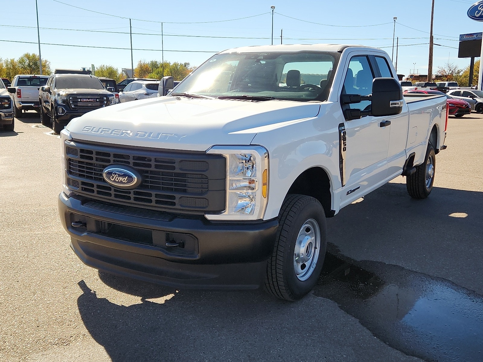 2026 Ford F-350 Super Duty XL's photo