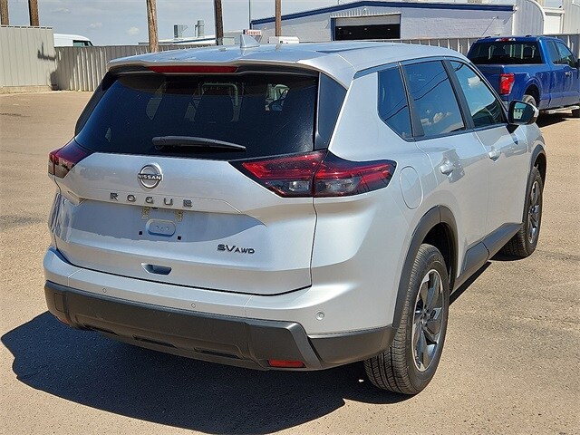 2024 Nissan Rogue SV photo 3