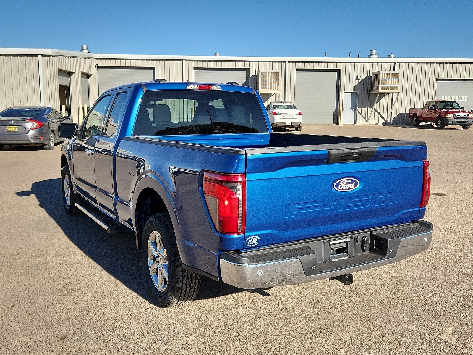 2025 Ford F-150 XLT photo 3