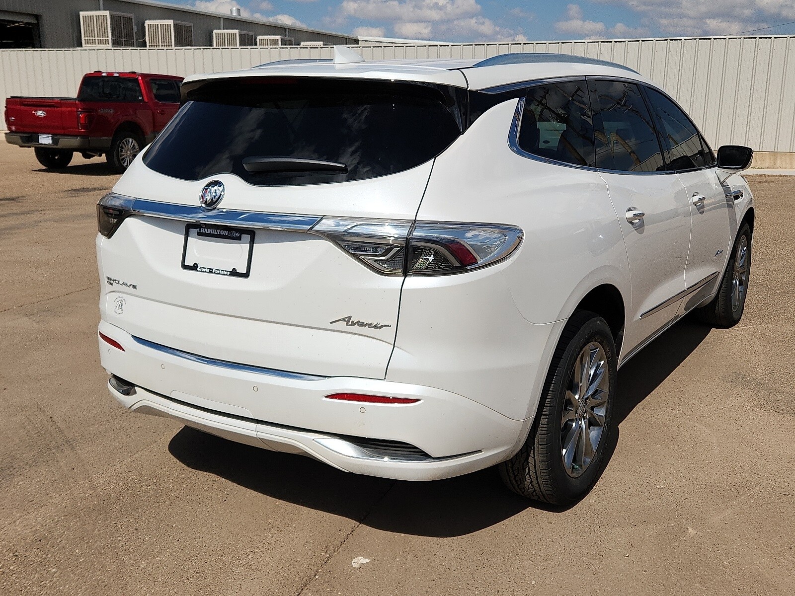 2023 Buick Enclave Avenir photo 4