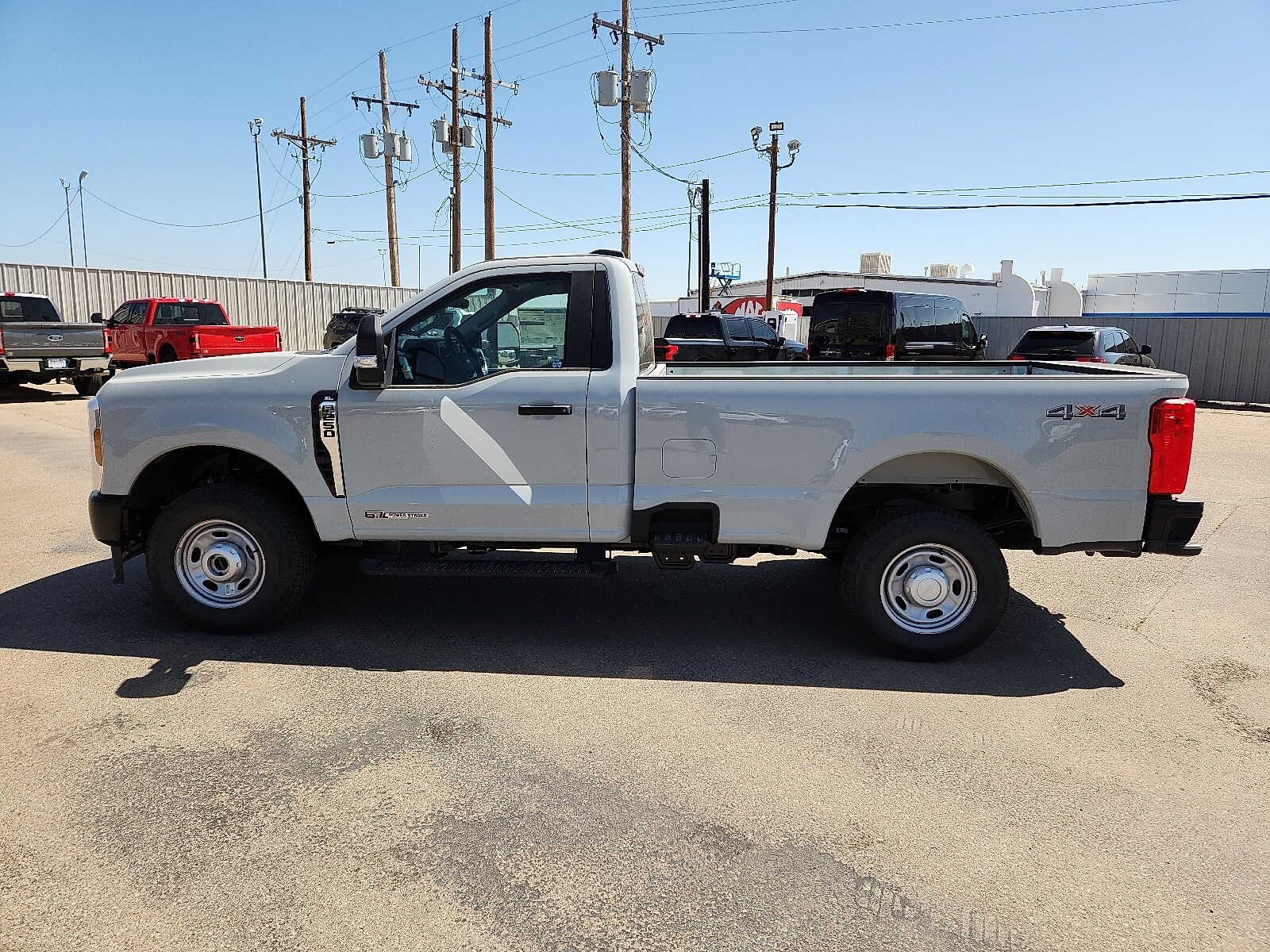 2025 Ford F-250 photo 2