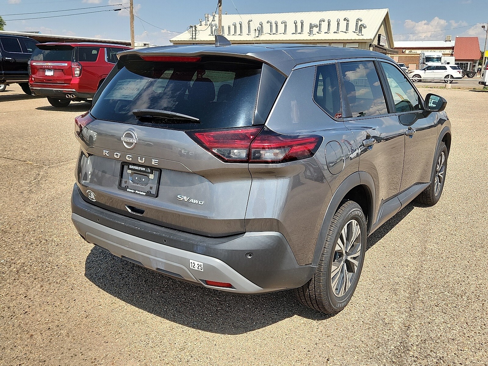 2023 Nissan Rogue SV photo 3