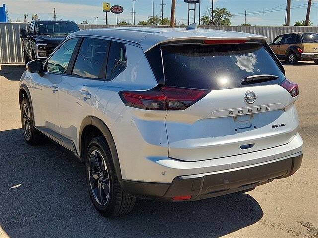 2024 Nissan Rogue SV photo 2