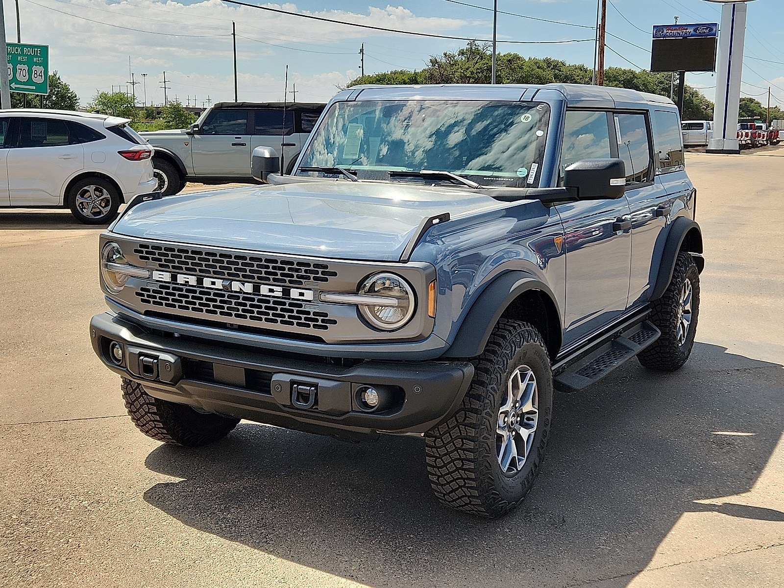 2025 Ford Bronco 4-Door Badlands's photo