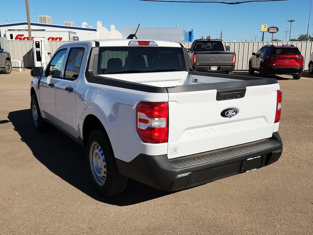 New 2025 Ford Maverick XL Truck SuperCrew