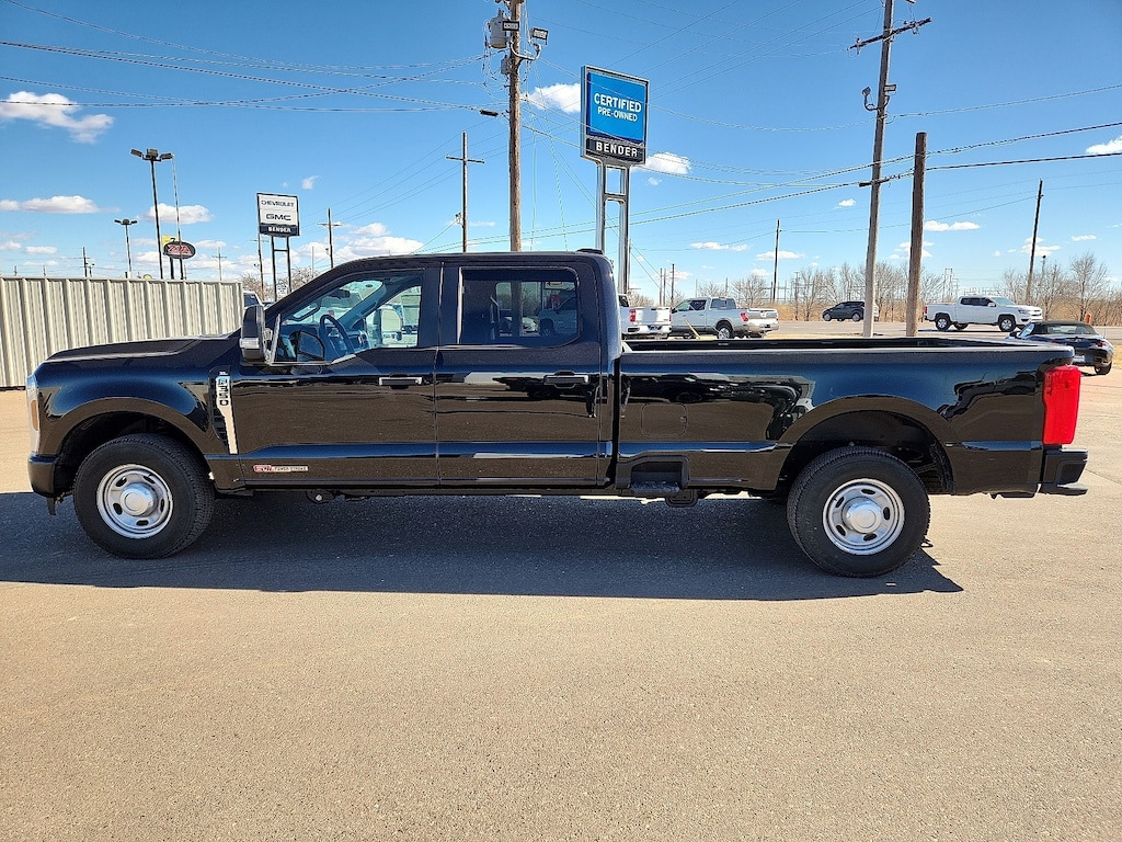 New 2026 Ford F-350 Truck Crew Cab