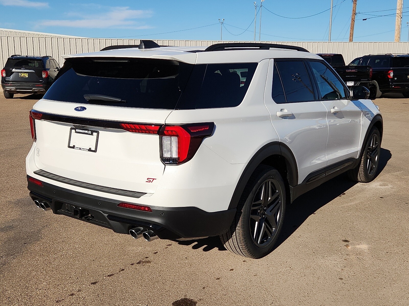 2026 Ford Explorer ST photo 4