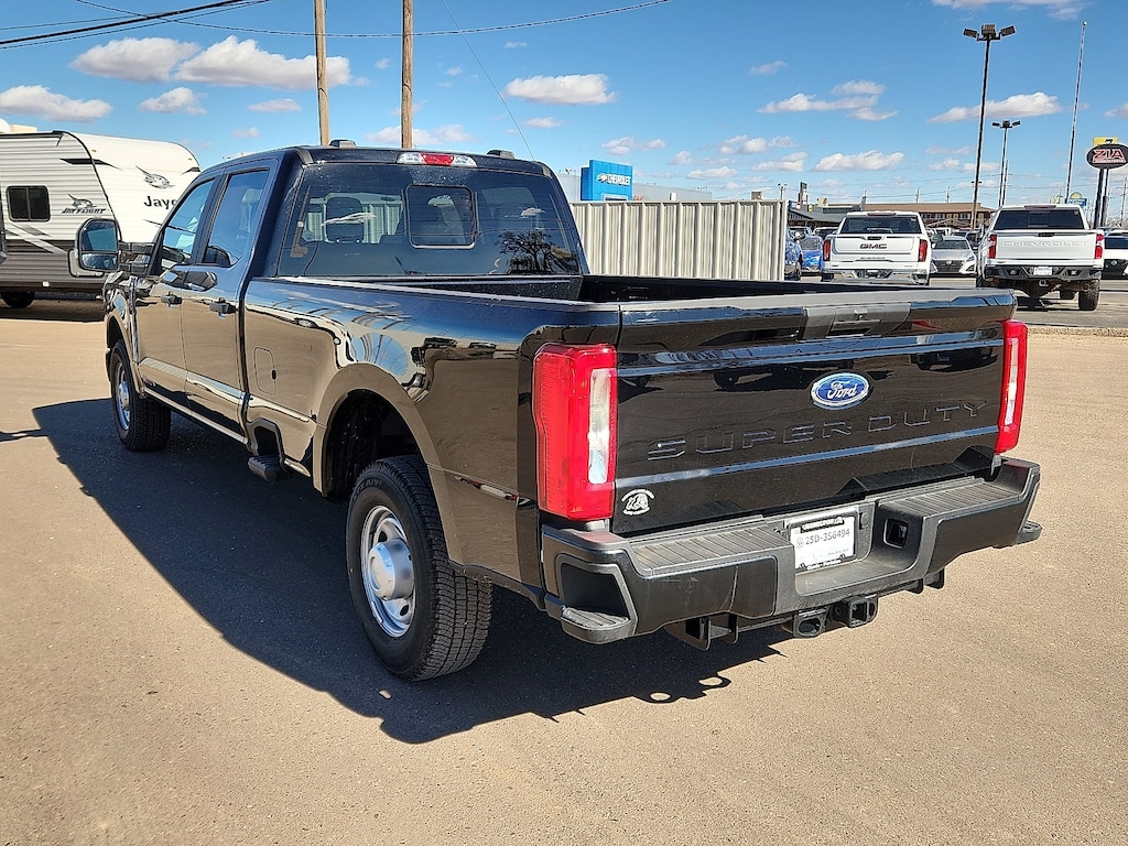 New 2026 Ford F-350 Truck Crew Cab
