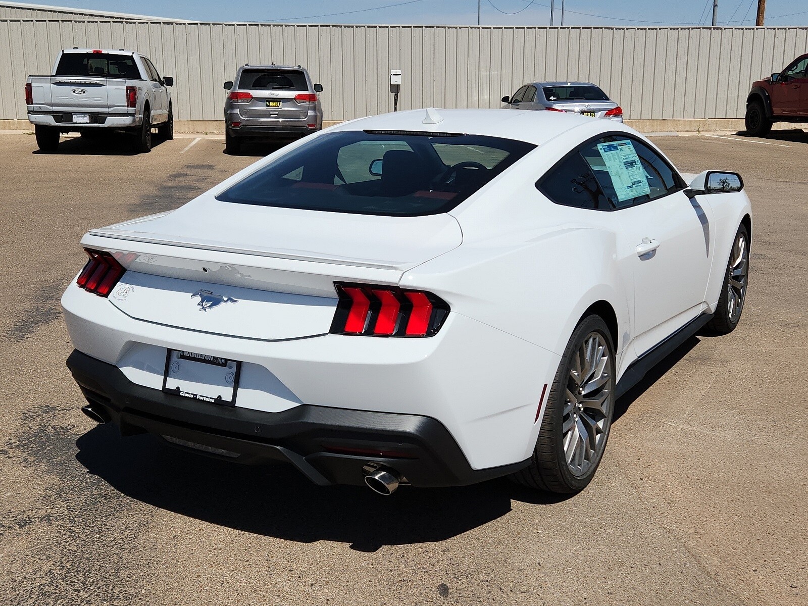 2025 Ford Mustang EcoBoost Premium photo 4