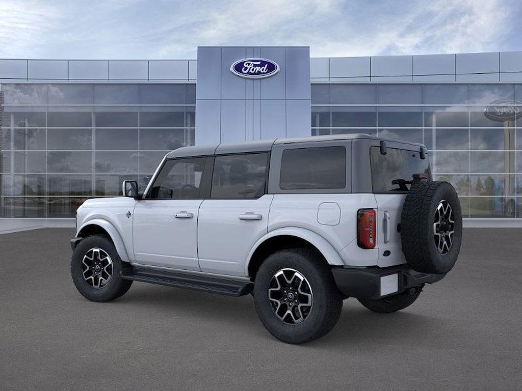 New 2025 Ford Bronco Outer Banks SUV