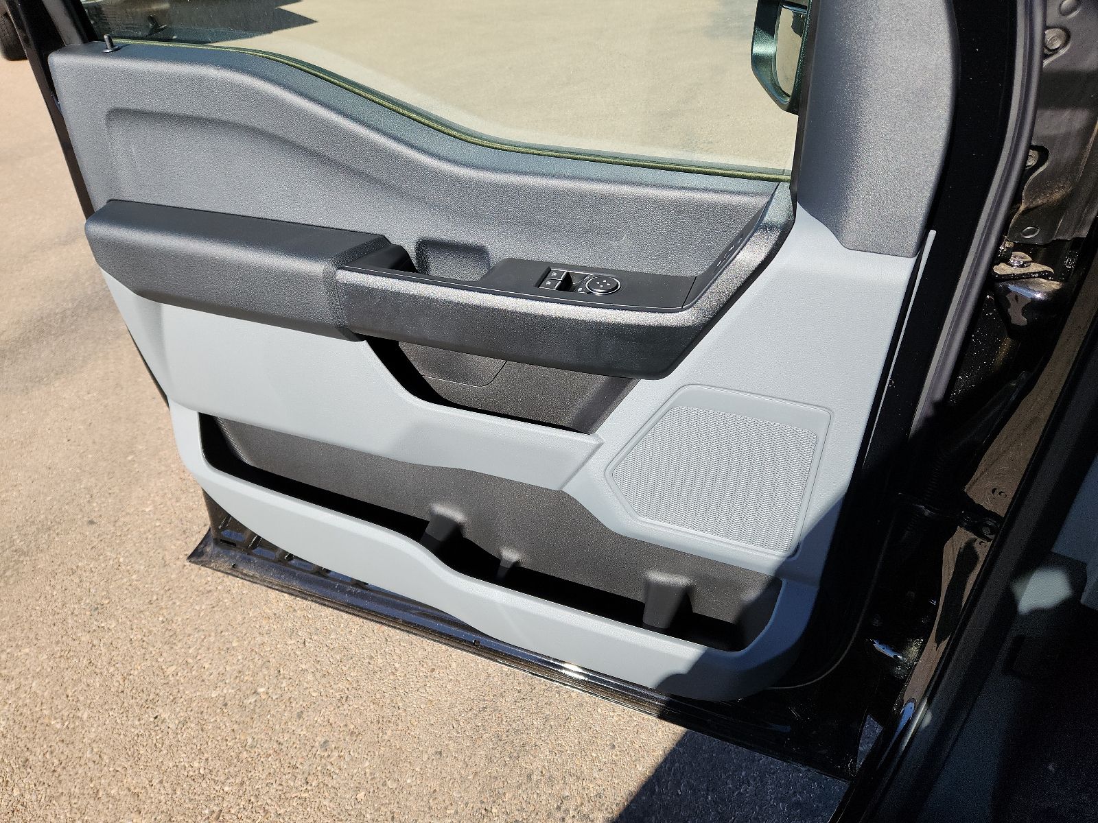 2025 Ford F-250 Super Duty XL - Photo 10