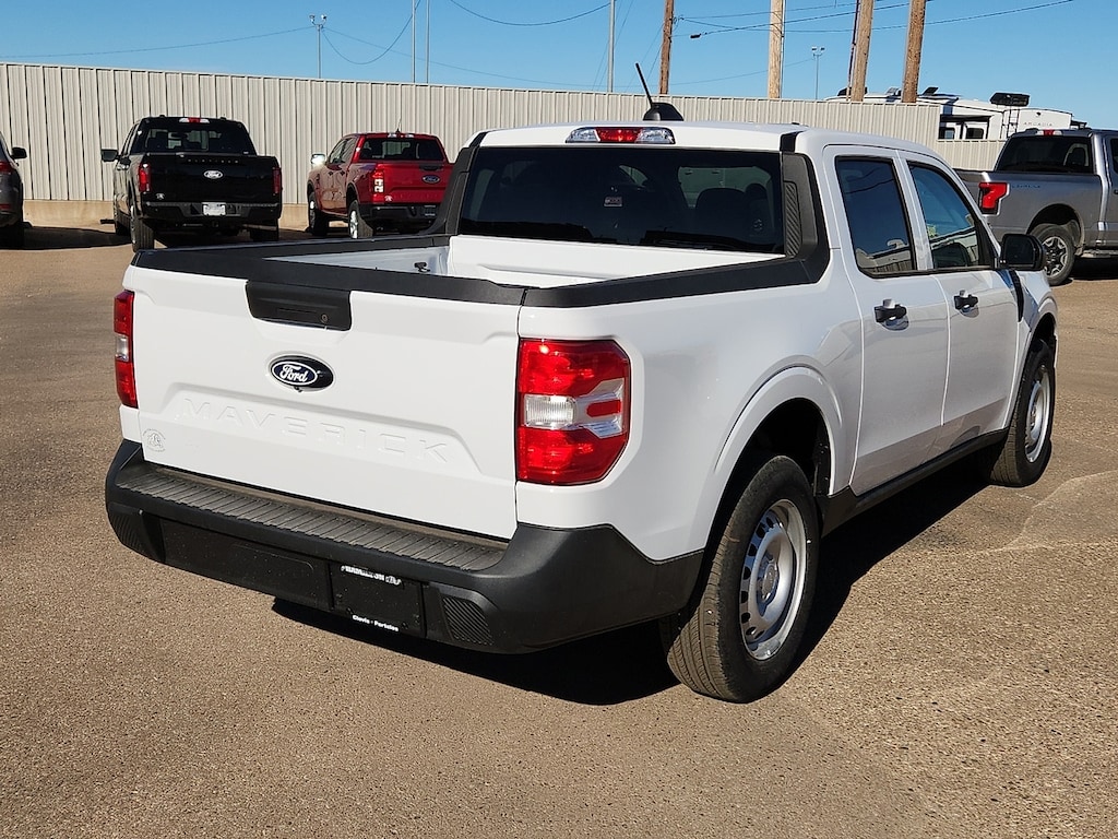 New 2025 Ford Maverick XL Truck SuperCrew
