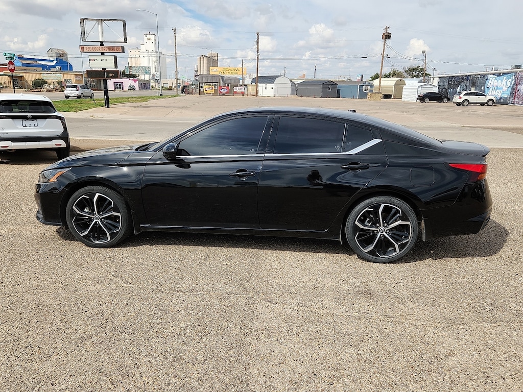Used 2024 Nissan Altima 2.5 SR Sedan