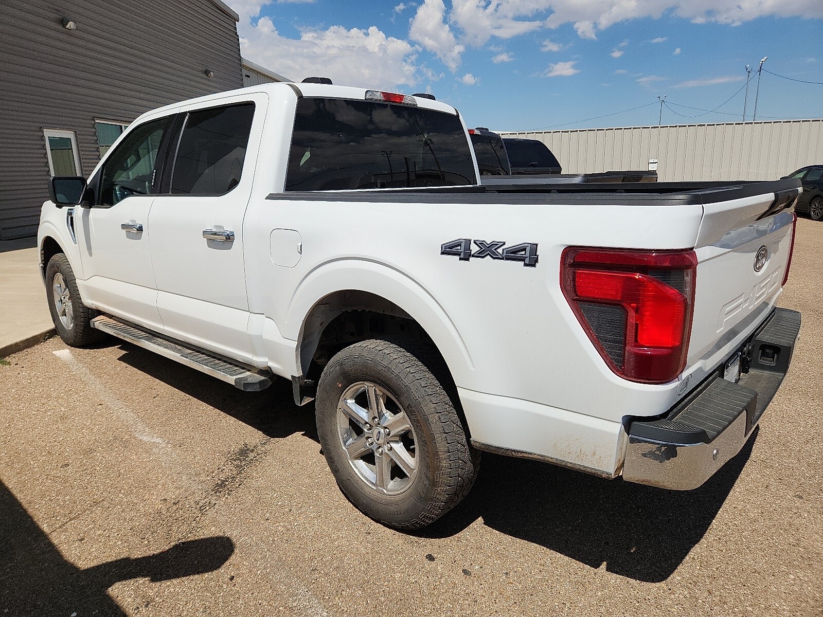 2024 Ford F-150 XLT photo 3