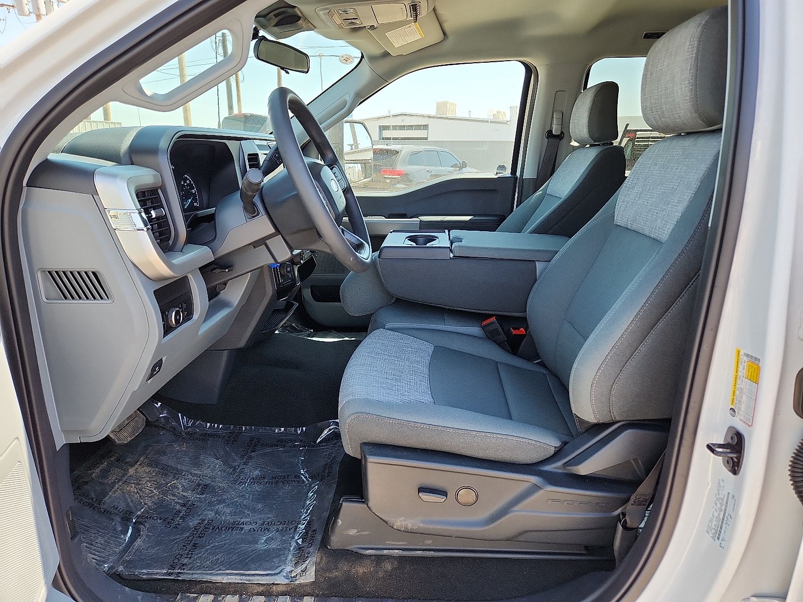 2025 Ford F-250 Super Duty XLT - Photo 11